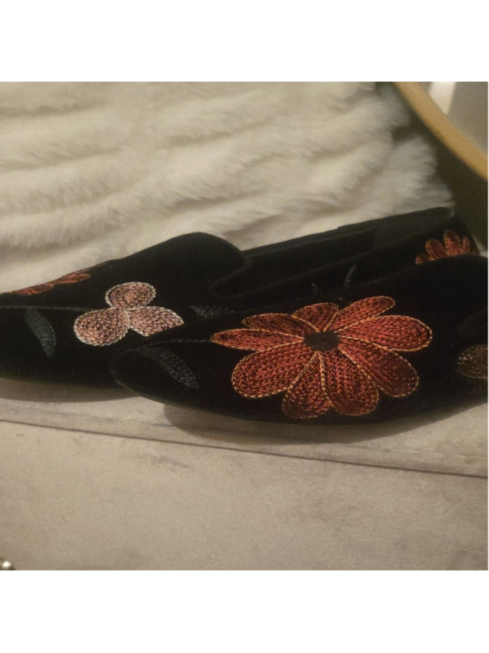 Women's Birdies Black Velvet Floral Embroidered Loafers Size 8 - Picture 14 of 14